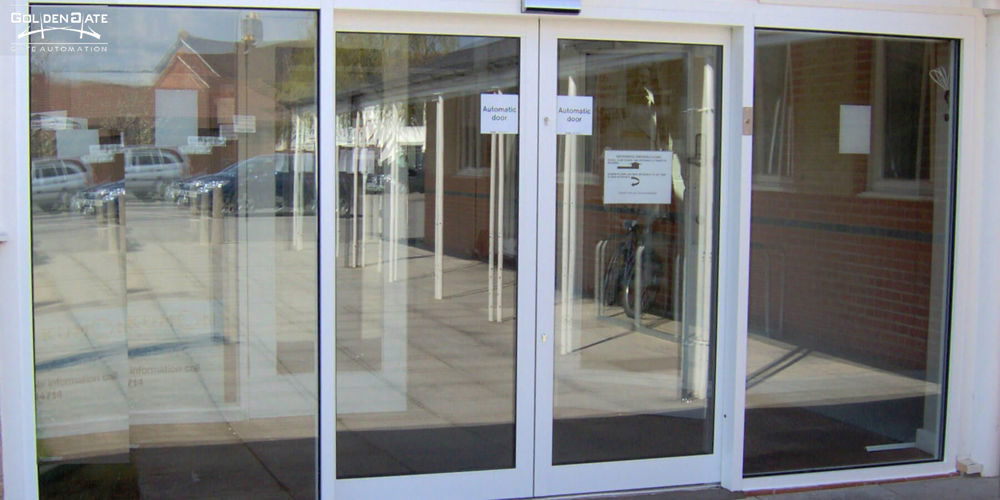 پیکربندی خروجی درب شیشه ای اتوماتیک سسامو