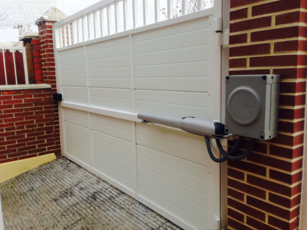  ریموت درب کار نمی کند