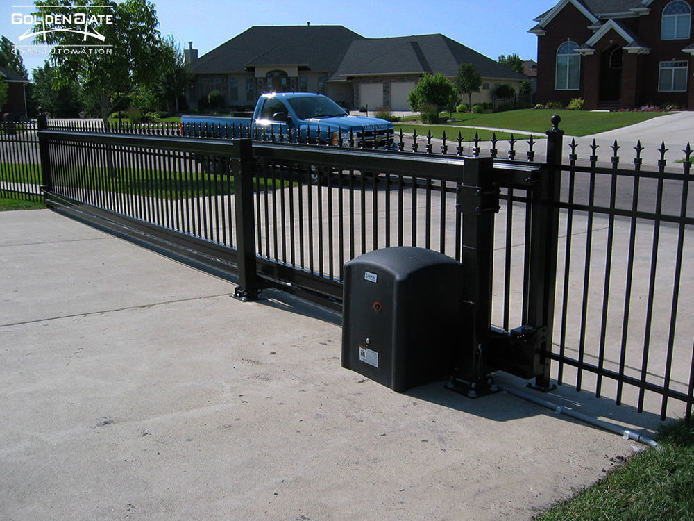 بررسی نصب درب ریلی پارکینگ