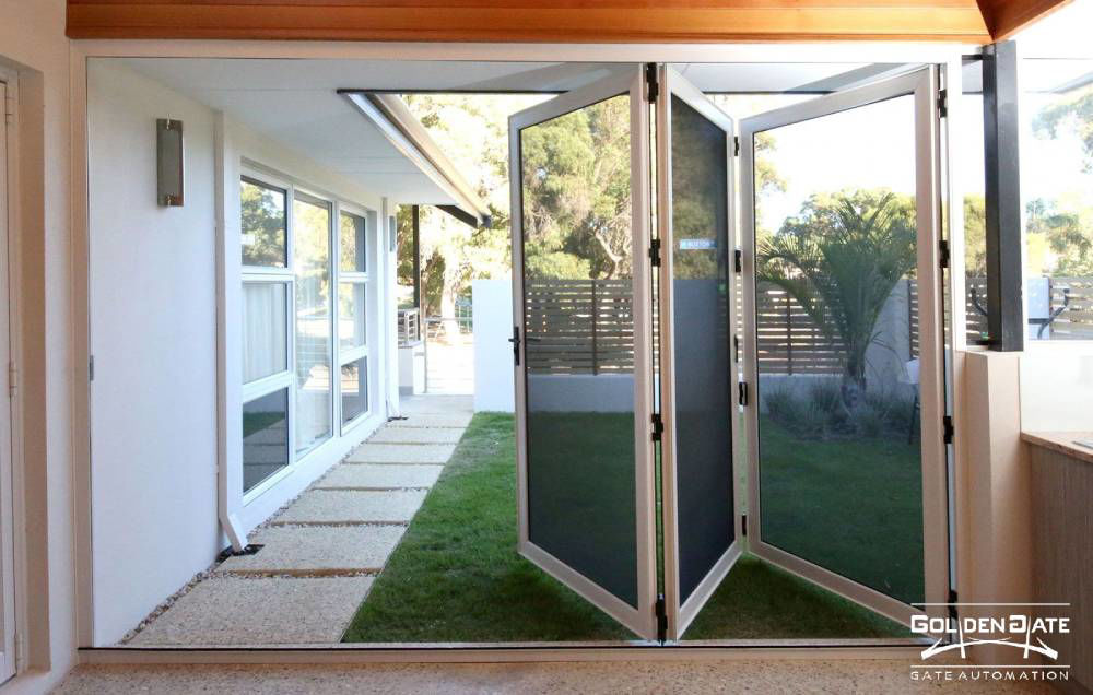 ویژگی درب شیشه سکوریت در ابعاد استاندارد