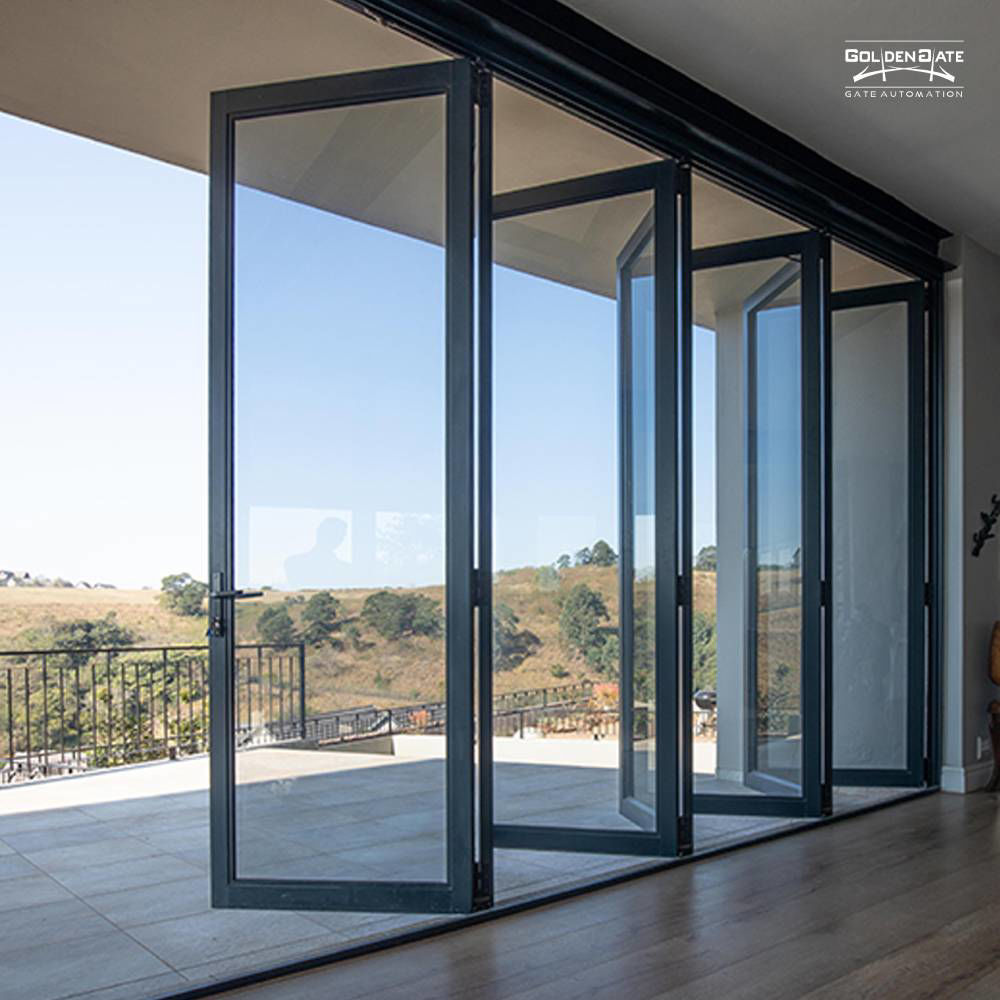 پنجره دوجداره یا درهای کشویی شیشه ای