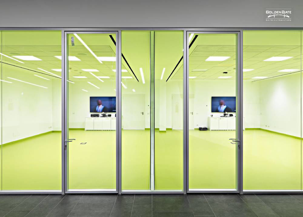 درب اتوماتیک شیشه ای اسلایدینگ برای چه مکان هایی مناسب است؟